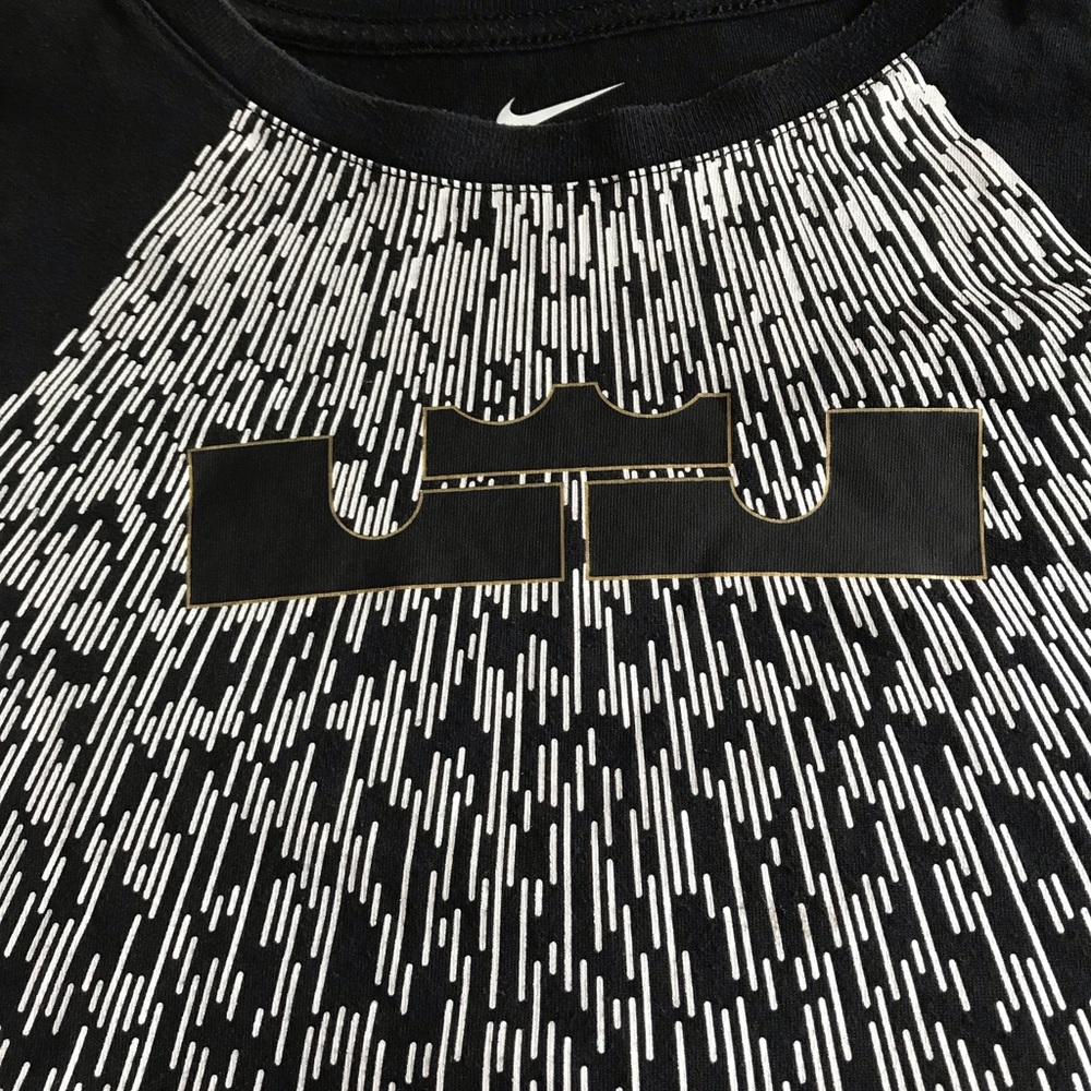 Boys Nike LeBron T Shirt Large